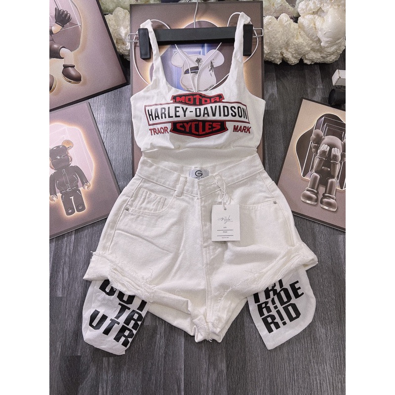 Set áo croptop dây bún chéo sau lưng có mút và quần short jean túi lồi in chữ