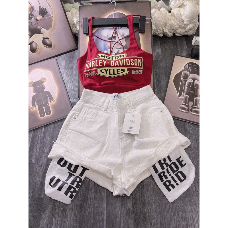 Set áo croptop dây bún chéo sau lưng có mút và quần short jean túi lồi in chữ