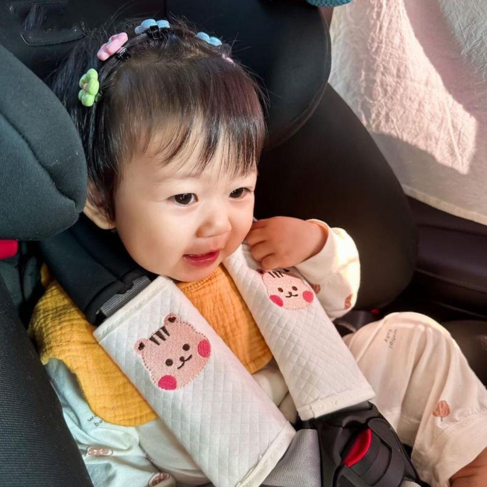 One Đệm Bọc Dây Đai An Toàn Cho Bé Trên Xe Hơi