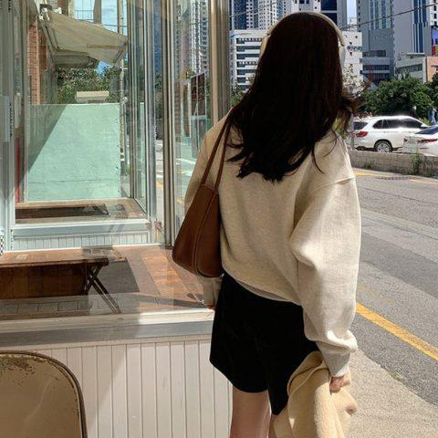 Velvet/thin pullover round neck sweater female student salt loose top autumn and winter coat lazy style MC decoration L7NO