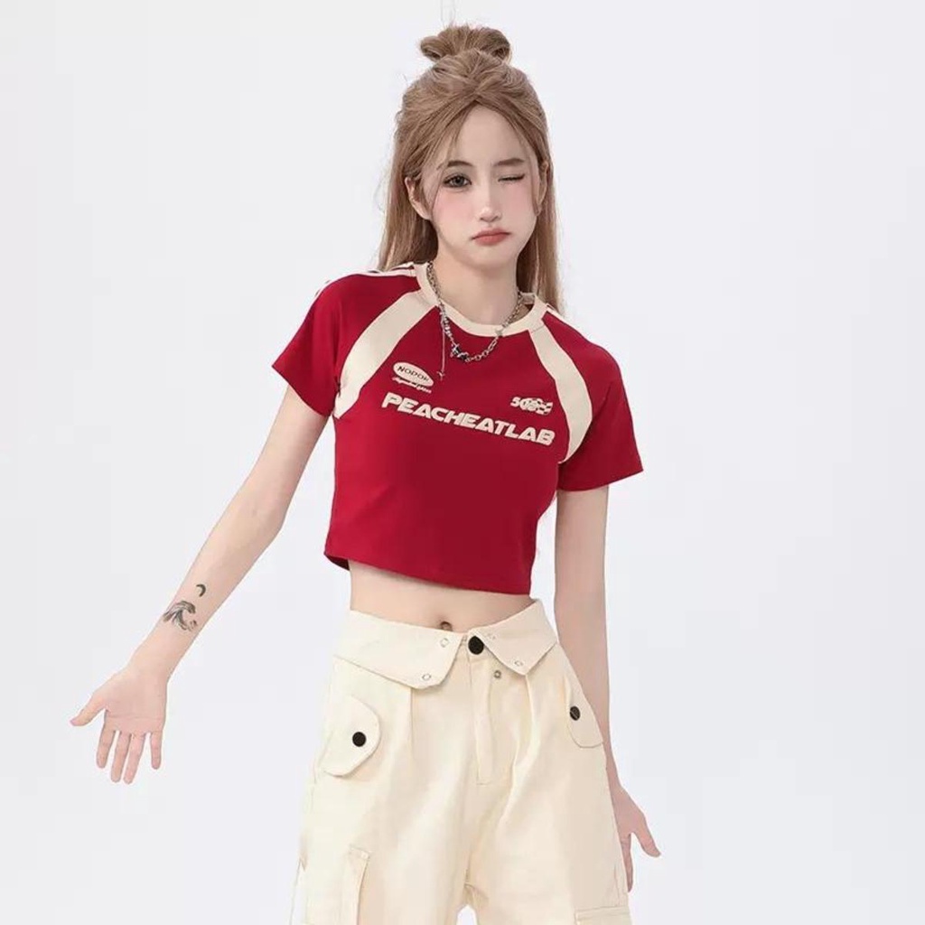 Áo croptop tay ngắn kiểu raglan DaaLaa Store phong cách thể thao PEACHEATLAB A5847