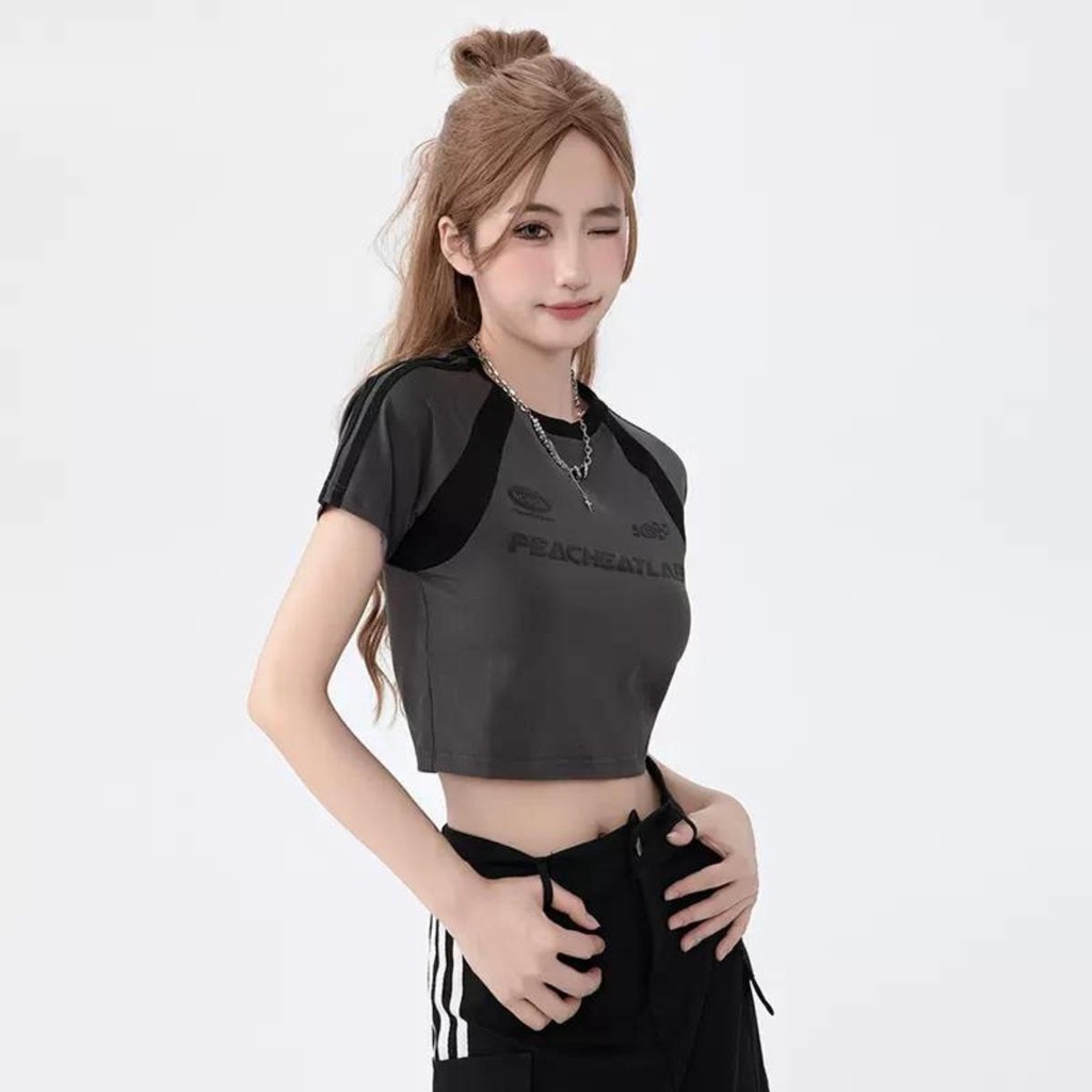 Áo croptop tay ngắn kiểu raglan DaaLaa Store phong cách thể thao PEACHEATLAB A5847