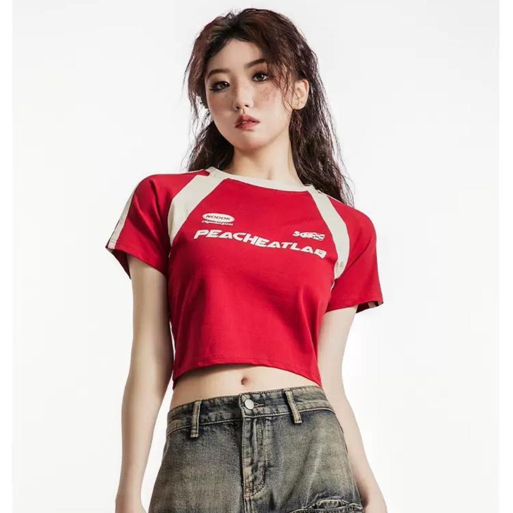Áo croptop tay ngắn kiểu raglan DaaLaa Store phong cách thể thao PEACHEATLAB A5847