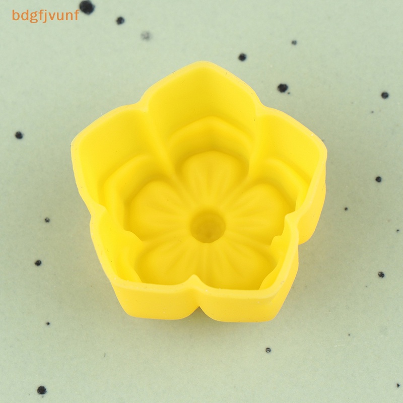 Set 10 Khuôn Làm Bánh muffin Bằng Silicon Hình Hoa Lan diy