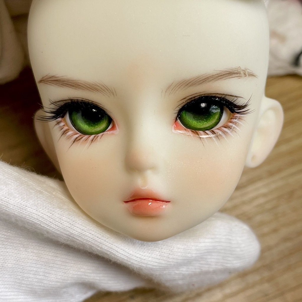 Genuine 6 points mjd cardamom fully movable doll mechanical joint hand-painted makeup head has begun with eyes open