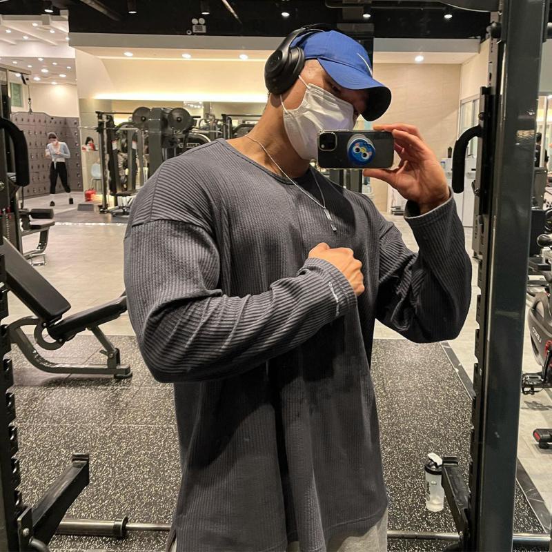 Áo Thun Tay Dài Kẻ Sọc Màu Sắc Thời Trang Cho Nam