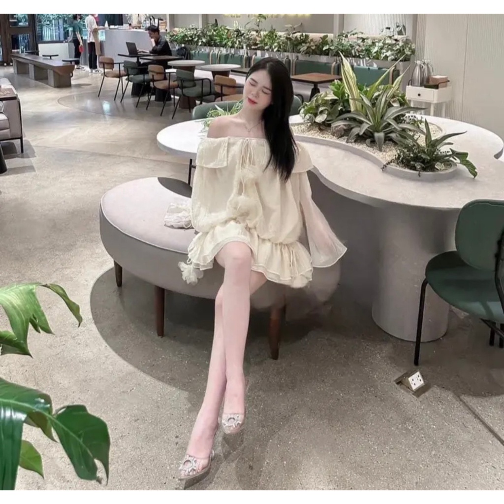 Jumpsuits tay dài trễ vai chất tơ bo chun, set áo hở vai giả váy-Kem.Studio