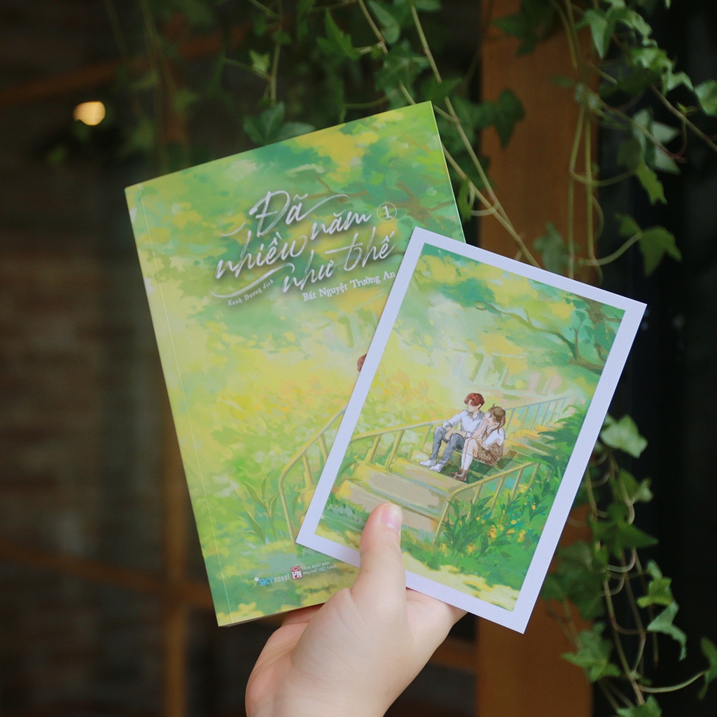 Sách Đã Nhiều Năm Như Thế - Tập 1 - Bản Đặc Biệt - Tặng Kèm Bookmark + Postcard Giấy Nhũ Ngọc Trai