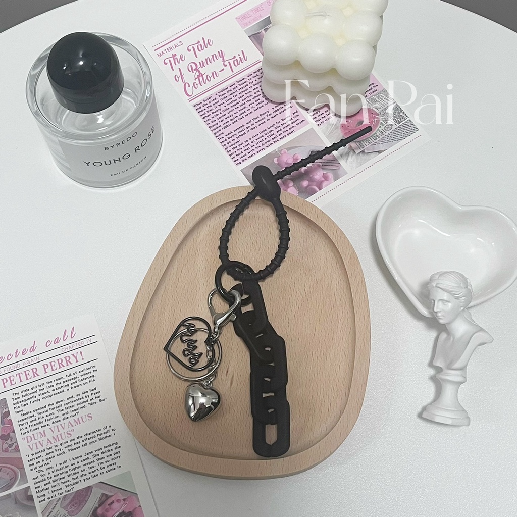 Móc Khóa Hình Trái Tim Bằng Silicon acrylic Đơn Giản