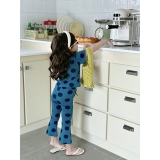Set Áo Chấm Bi + Quần Loe Cho Bé