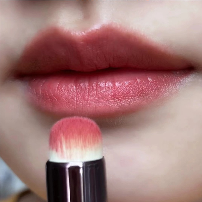 Cọ Môi Che Khuyết Điểm Tán Son đa công dụng tiện lợi SHOP 10K