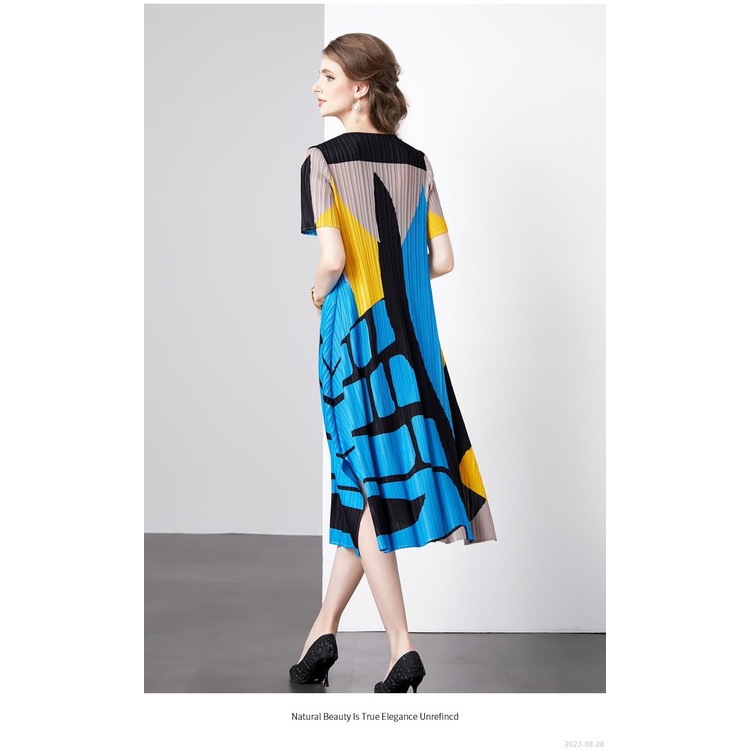 Đầm Chui Đầu Dáng Rộng Tay Ngắn In Hình Cáo Đuôi Xếp Ly Thời Trang Xuân Thu 2023-08 - 27 2023