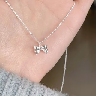 Thời trang vòng cổ xương cá mặt hình nơ