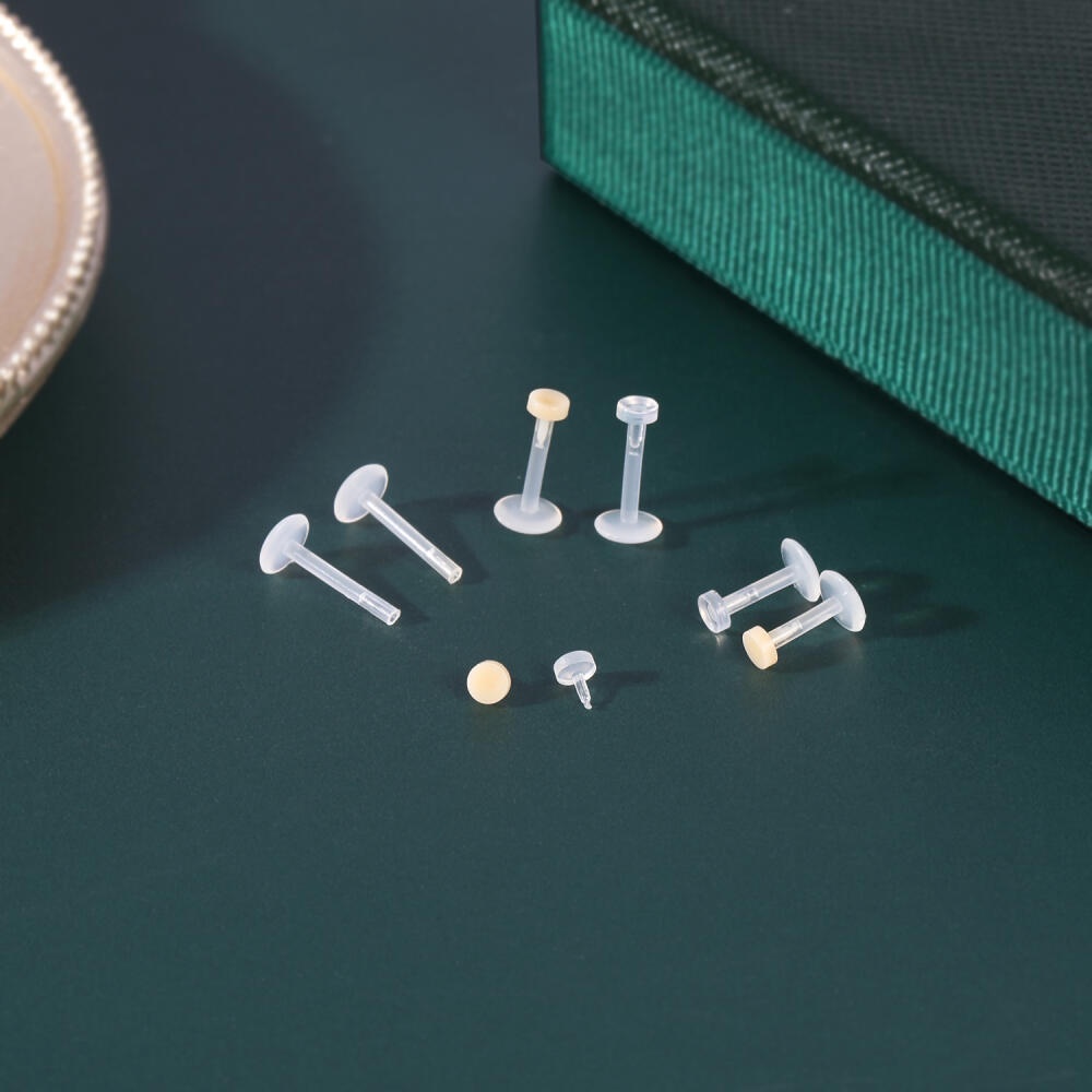 1 Khuyên Xỏ Tai acrylic 16g Hình Đôi Môi Màu Trong Suốt