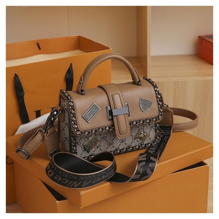 Túi Thiết Kế Niche Cao Cấp Dành Cho Nữ Siêu Hot Túi Vuông Nhỏ Đeo Vai Xách Tay Đa Năng