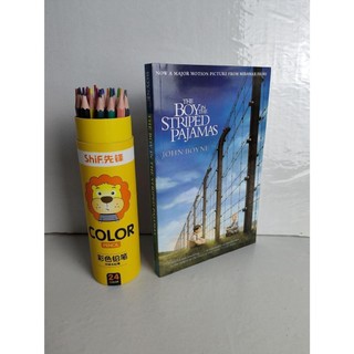 Bộ đồ ngủ kẻ sọc in chữ tiếng anh cá tính cho bé trai the boy in the striped pajamas