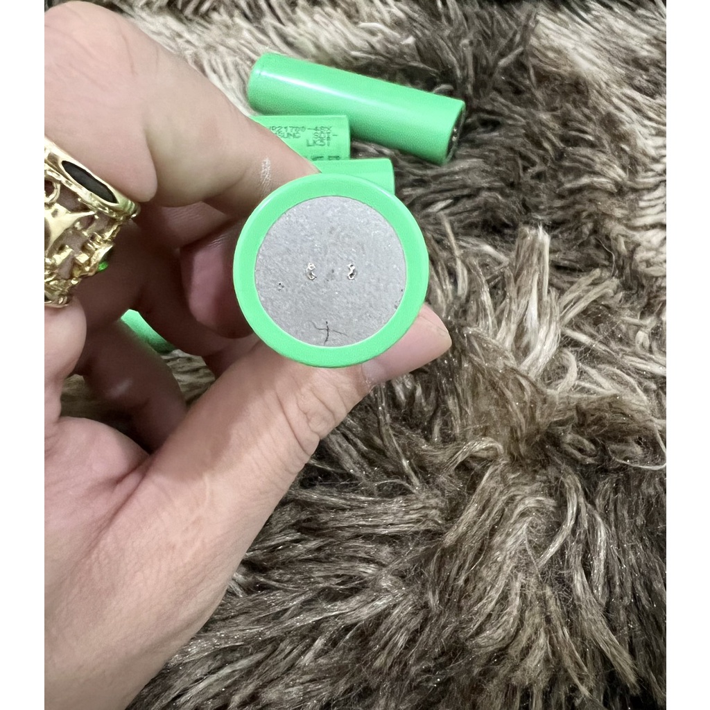 Pin Samsung 48X 21700 tháo thiết bị.