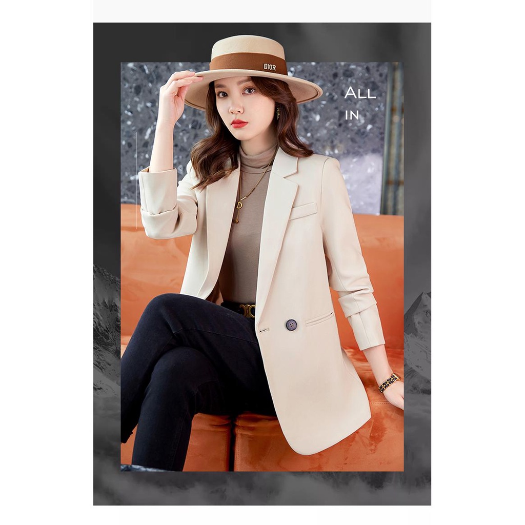 Áo Khoác Vest màu đen cho nữ mùa xuân thu năm 2023 phong cách thời trang tạo cảm giác cao cấp và thiết kế độc đáo với nút kép là một chiếc áo vest thời trang và ôm sát