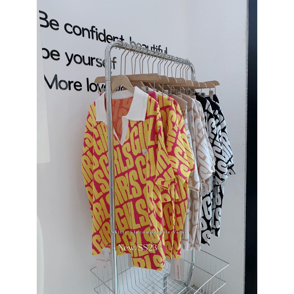 Set len mon.ter.gi gi.rl chữ