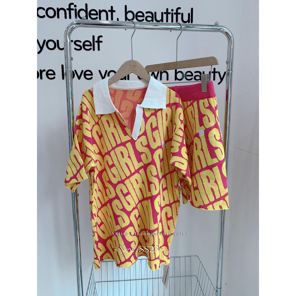 Set len mon.ter.gi gi.rl chữ