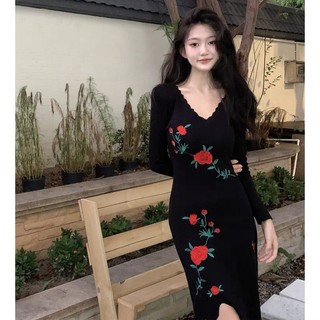 Đầm Hai Dây Dệt Kim Màu Đen Thêu Hoa Hồng Phong Cách hong kong Cổ Điển Thời Trang Mùa Thu Cho Nữ