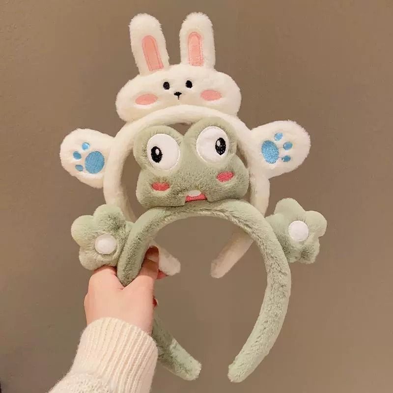 Băng Đô Cài Tóc Rửa Mặt Hình Gấu / Dâu Tây Dễ Thương Cho Nữ