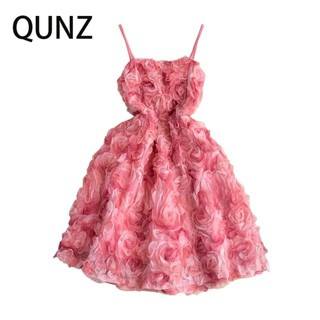 Đầm hai dây QUNZ 6321 họa tiết hoa hồng ba chiều sexy khí chất