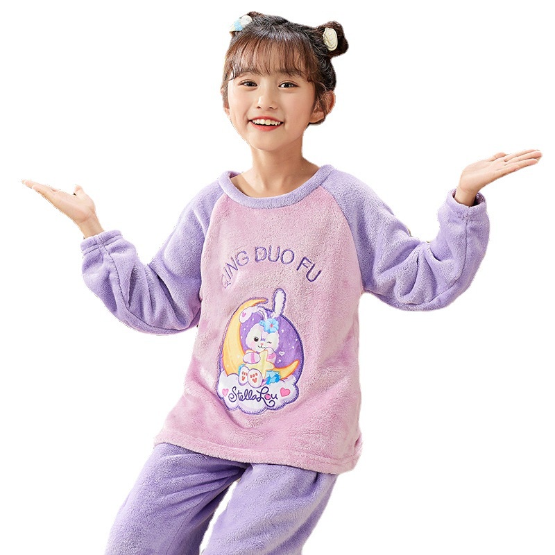 Bộ Đồ Ngủ Chất Nỉ Dày Dặn In Họa Tiết Hoạt Hình Trái Dâu Dễ Thương Thời Trang Thu Đông Cho Bé Gái