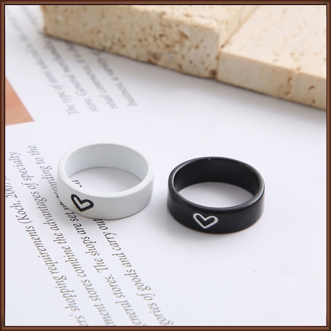 Jaz Set 2 Nhẫn Cặp Hình Trái Tim Màu Trắng Đen Đơn Giản Làm Quà Tặng Kỳ Nghỉ Cho Cặp Đôi Nam Nữ