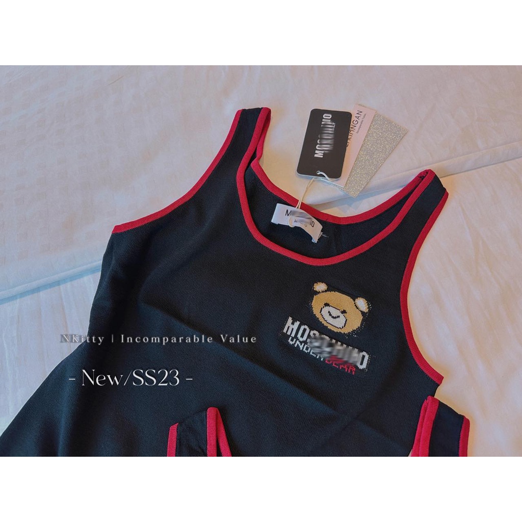 Ju.mp bi.kini mos.chino thêu gấu