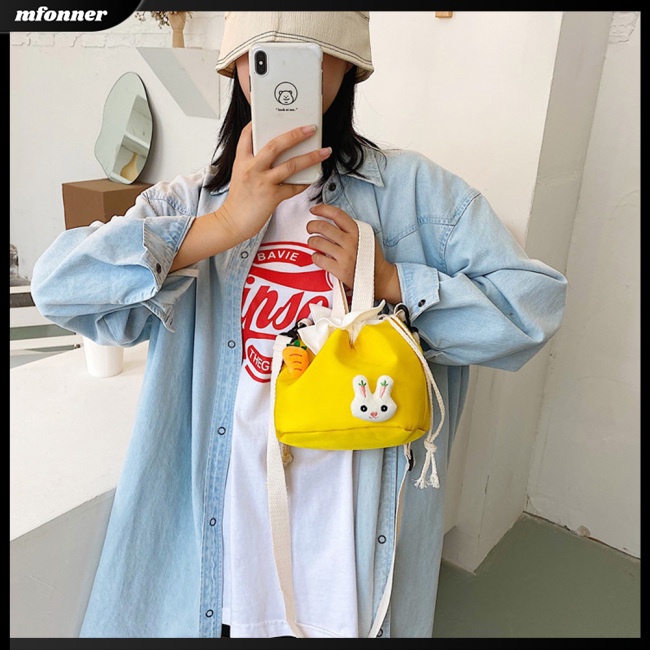 Túi bucket Đeo Vai / Đeo Chéo Có Dây Rút Đính Búp Bê Hoạt Hình Dễ Thương Cho Bé Gái