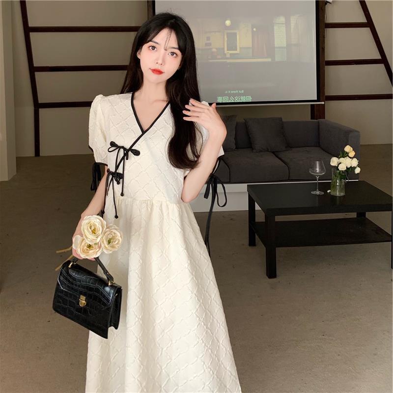 Đầm Thời Trang Màu Trắng Thanh Lịch Cho Nữ