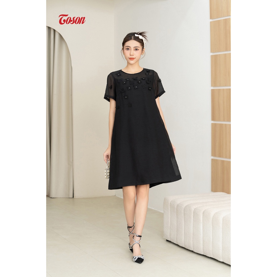 Đầm tơ đen dáng suông, ngực đính trang trí Limitted 40143B83 Toson