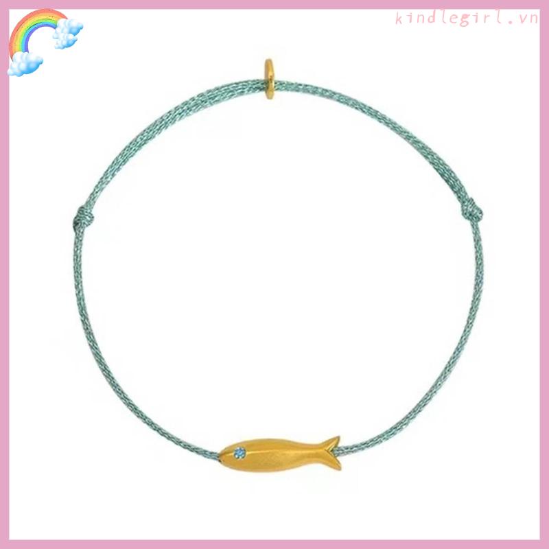 Vòng Tay Dây Lụa Đính Hạt Màu Xanh Dương Hình Cá Vàng Tối Giản