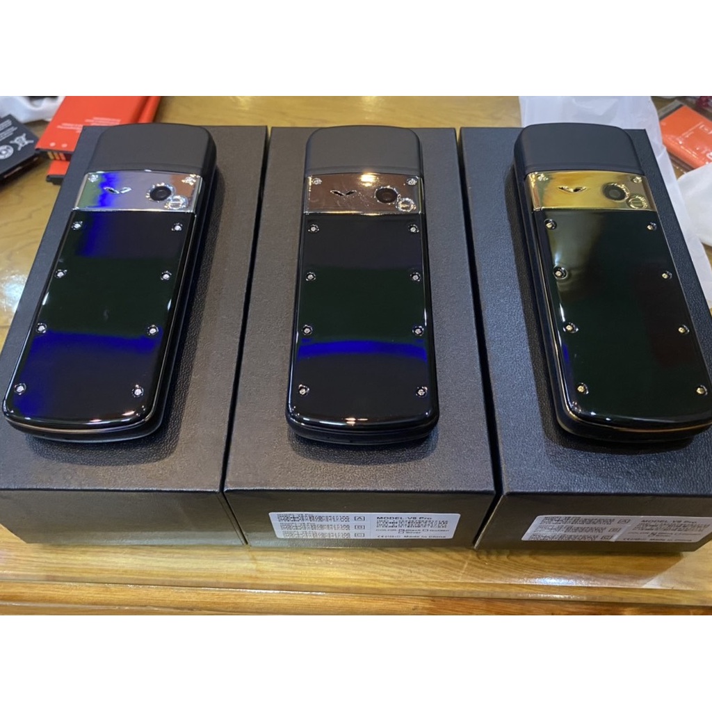 Điện thoại V8pro