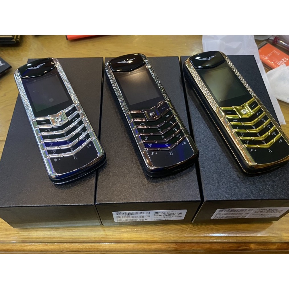 Điện thoại V8pro