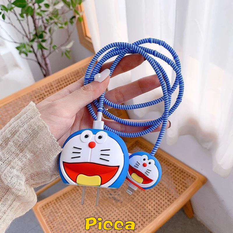 Bộ Phụ Kiện Bảo Vệ Dây Cáp Sạc 4 Trong 1 Hình Gấu Trắng Đen Dễ Thương Cho iphone / ipad 18w / 20w