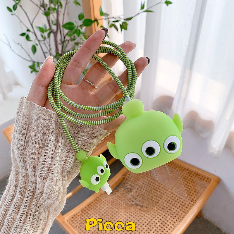 Bộ Phụ Kiện Bảo Vệ Dây Cáp Sạc 4 Trong 1 Hình Nhân Vật Hoạt Hình disney Vui Nhộn Cho iphone / ipad 18w / 20w