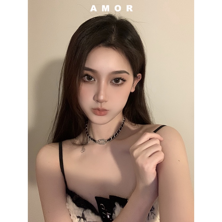 Vòng cổ choker Da Mặt Chữ Cái Tua Rua