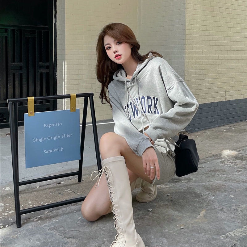 New hot girl short hooded long sleeve knitted suit loose letter printed sweater hip-covered skirt casual sports two-piece set