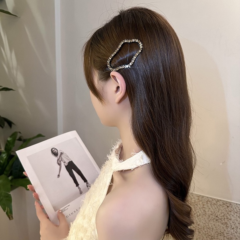 Kẹp Tóc Hình Đám Mây Rỗng Đính Đá Thời Trang 2023 Cho Nữ