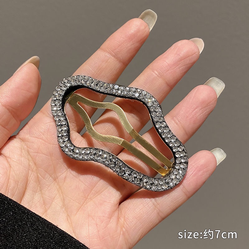 Kẹp Tóc Hình Đám Mây Rỗng Đính Đá Thời Trang 2023 Cho Nữ