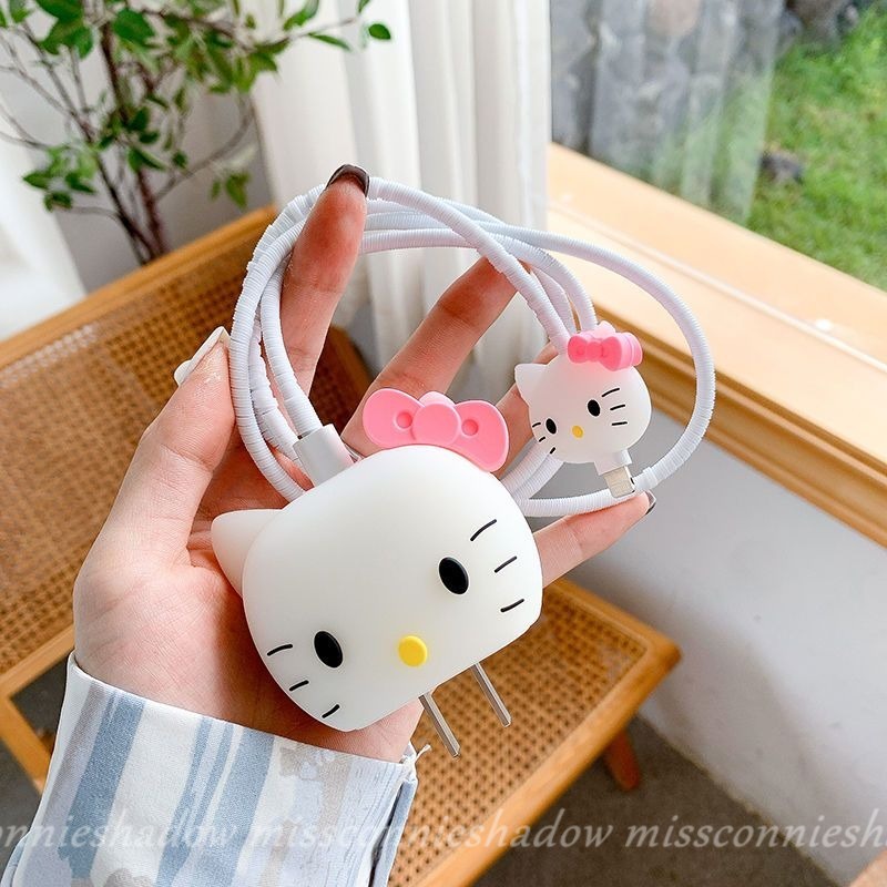 Vỏ Bọc Bảo Vệ Hộp Sạc Tai Nghe apple 18w / 20w Chống Gãy Hình Gấu / Dâu Tây Dễ Thương