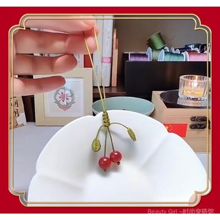 {Hàng Mới Về!}} Bộ Sản Phẩm Khăn Choàng Cổ Thời Trang Mùa HèDây Xích Gắn Điện Thoại Di Động Mã Não Đỏ Hạt Đậu Đỏ Đơn Giản Cho Bạn Gái / Bạn Gái