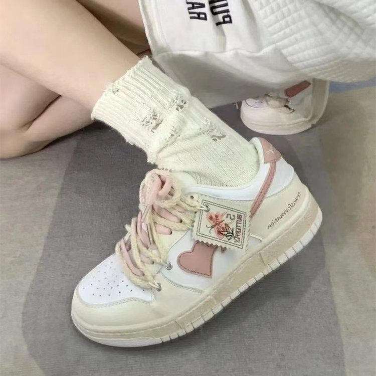Giày Thể Thao Bằng Da pu Đế Thấp Mũi Tròn Phối Lưới Hình Trái Tim Dễ Thương Phong Cách Hàn Quốc Cho Nữ