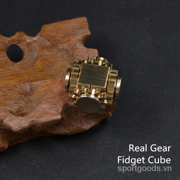 Đồ Chơi Khối Rubik Bằng Đồng Thau Độc Đáo