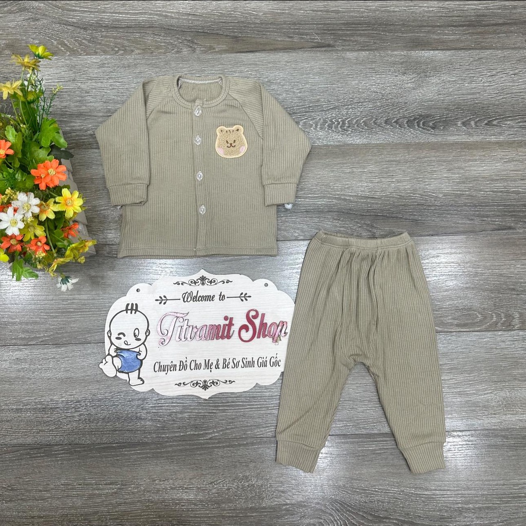 Bộ dài vải len tăm cúc giữa hình mèo cho bé mặc thu đông