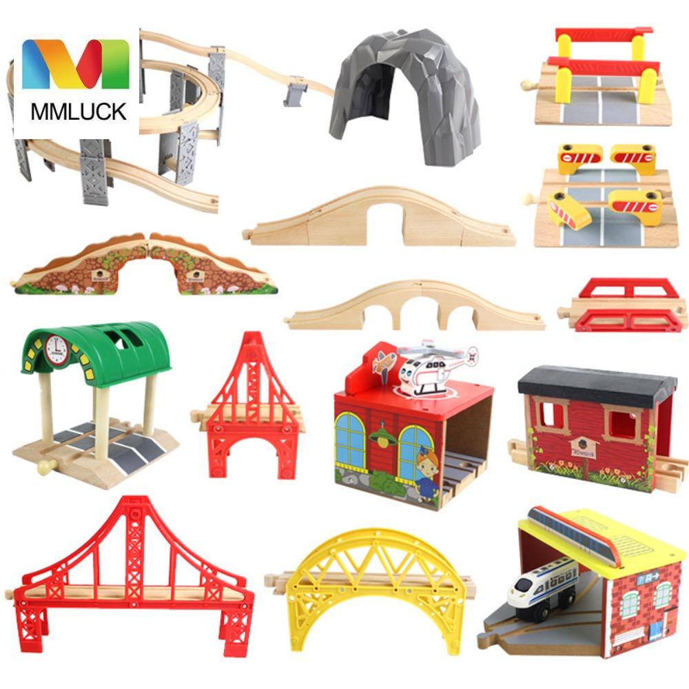 Bộ Đồ Chơi Lắp Ráp Mô Hình Đường Ray Xe Lửa Bằng Gỗ Cho Bé