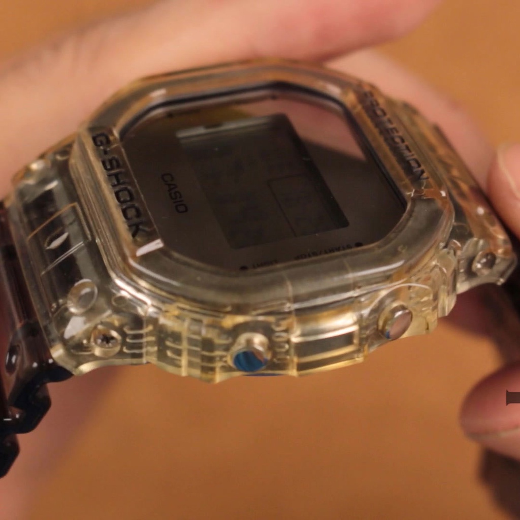 Đồng hồ casio G-shock DW-5600SK-1 đã qua sử dụng