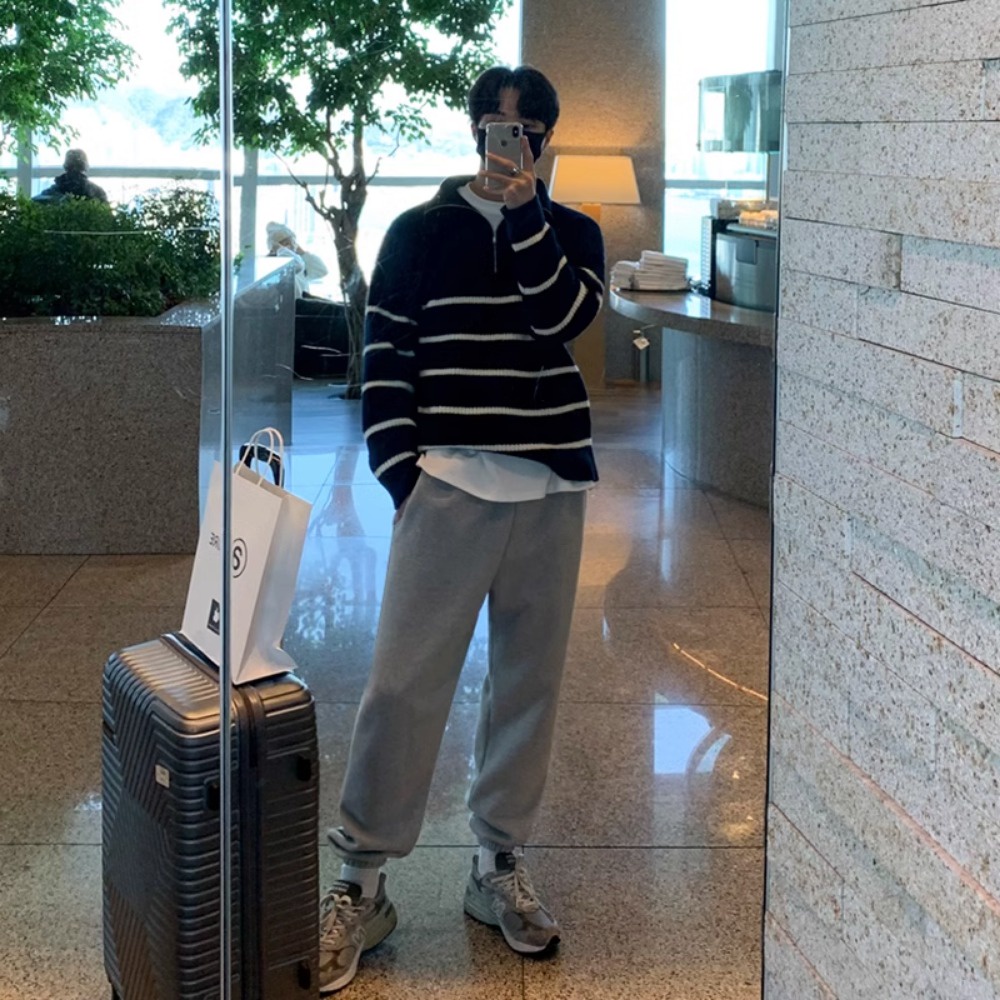 Áo Len Tay Dài Họa Tiết Kẻ Sọc Thời Trang Hàn Quốc Cho Nam